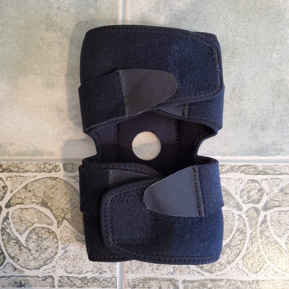 Mueller, Adjustable Knee Support. New In Box. - Picture 3 of 13